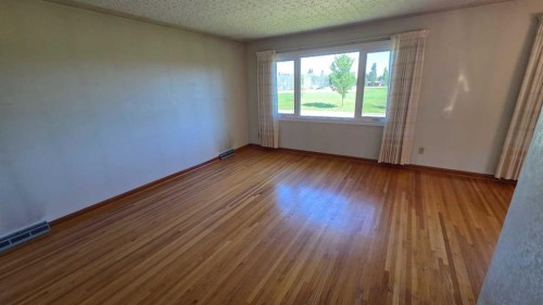 4907 10 Avenue Sw, Calgary, AB 