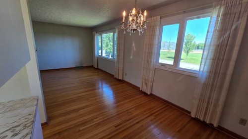 4907 10 Avenue Sw, Calgary, AB 