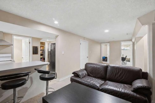 2808 19 Street Nw, Calgary, AB 