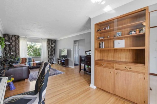 2808 19 Street Nw, Calgary, AB 