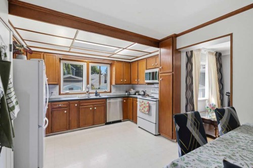 2808 19 Street Nw, Calgary, AB 