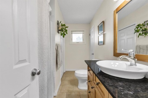 502 Maplewood Drive, Diamond Valley, AB 