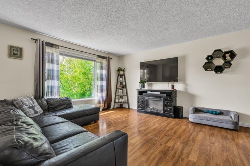 502 Maplewood Drive, Diamond Valley, AB 