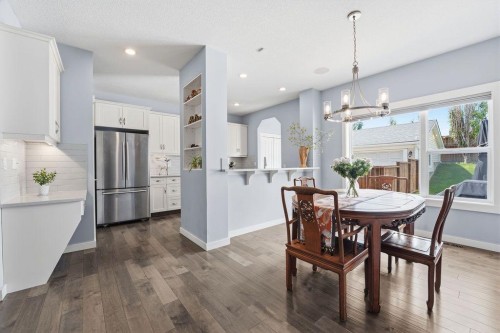 122 Ypres Green Sw, Calgary, AB 