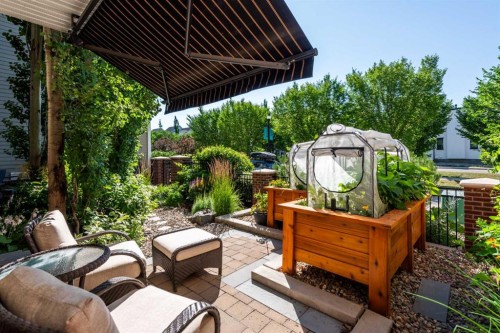 30 And 30G Victoria Cross Boulevard Sw, Calgary, AB - Outdoor With Deck Patio Veranda
