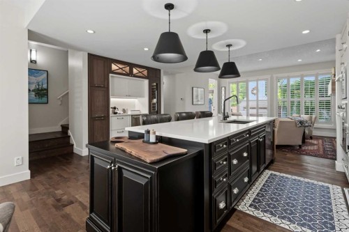 30 And 30G Victoria Cross Boulevard Sw, Calgary, AB - Indoor Photo Showing Kitchen With Upgraded Kitchen