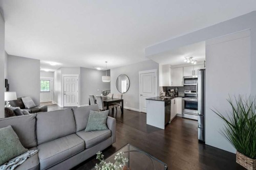 22 West Coach Manor Sw, Calgary, AB 