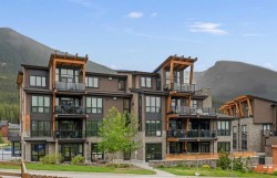 101-101A Stewart Creek Rise Canmore, AB T1W 0K2