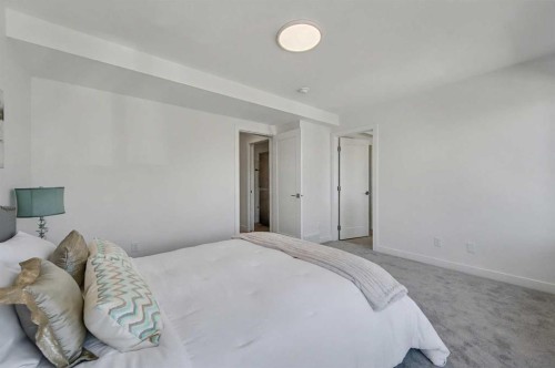 753 Centre Avenue Ne, Calgary, AB 