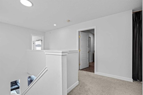 22 Howse Mount Ne, Calgary, AB 
