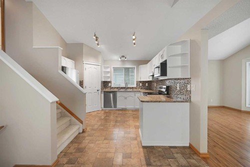 100 Somerside Grove Sw, Calgary, AB 