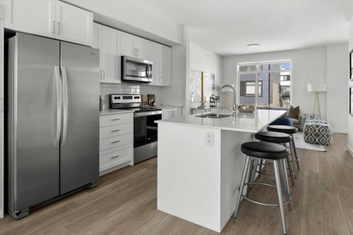 8562 19 Avenue Se, Calgary, AB 