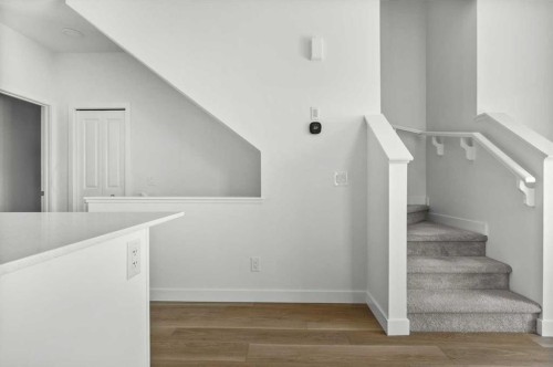 8562 19 Avenue Se, Calgary, AB 