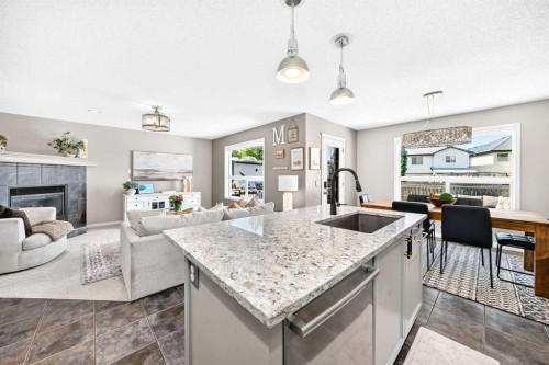 36 New Brighton Link Se, Calgary, AB 