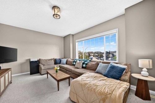 36 New Brighton Link Se, Calgary, AB 