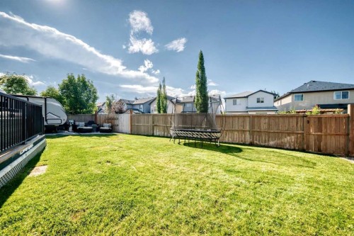 36 New Brighton Link Se, Calgary, AB 