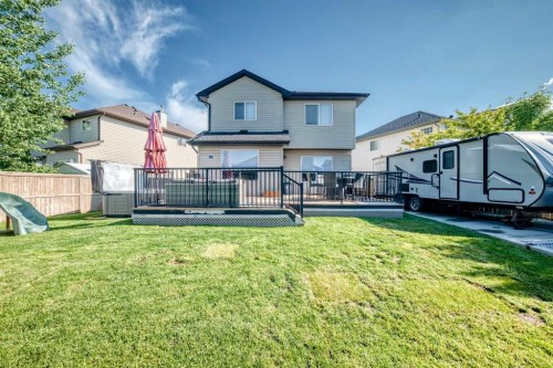 36 New Brighton Link Se, Calgary, AB 