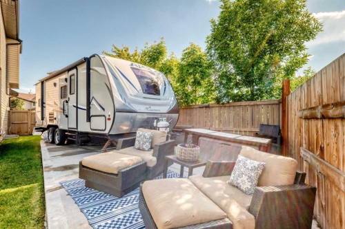 36 New Brighton Link Se, Calgary, AB 