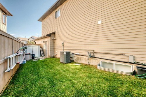 36 New Brighton Link Se, Calgary, AB 