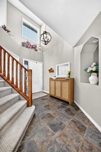 36 New Brighton Link Se, Calgary, AB 