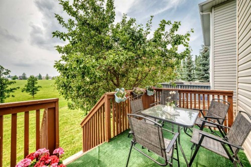 7230 Laguna Way Ne, Calgary, AB 