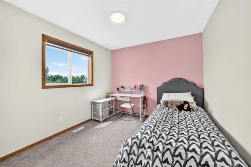 7230 Laguna Way Ne, Calgary, AB 
