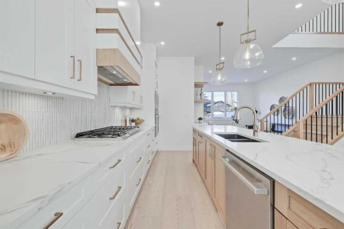 3538 43 Street Sw, Calgary, AB - Indoor Photo Showing Kitchen With Double Sink With Upgraded Kitchen