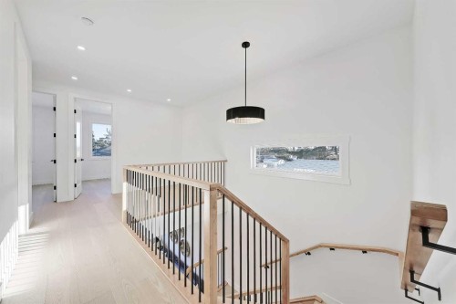 3538 43 Street Sw, Calgary, AB - Indoor Photo Showing Other Room