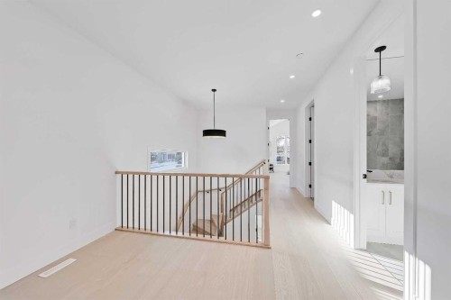 3538 43 Street Sw, Calgary, AB - Indoor Photo Showing Other Room