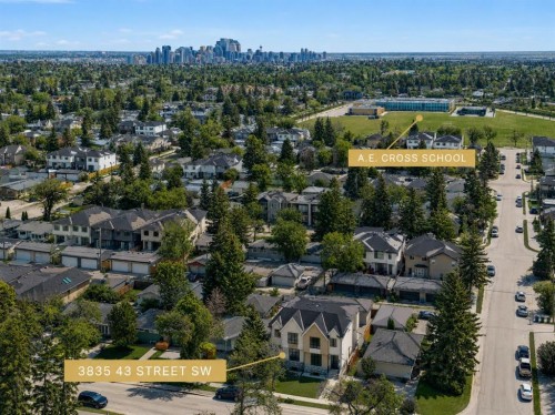 3538 43 Street Sw, Calgary, AB - Outdoor With View