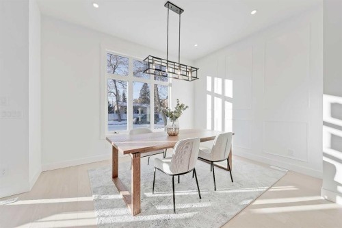 3538 43 Street Sw, Calgary, AB - Indoor Photo Showing Dining Room