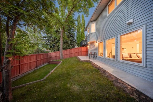 60 Strathcona Road Sw, Calgary, AB 