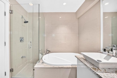 2623 Glenmount Drive Sw, Calgary, AB - Indoor Photo Showing Bathroom