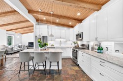 2623 Glenmount Drive SW Calgary, AB T3E 4C2