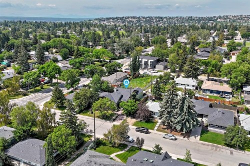 2623 Glenmount Drive Sw, Calgary, AB - Outdoor With View