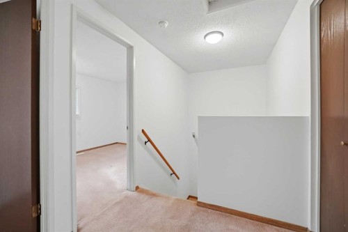 5608 Rundlehorn Drive Ne, Calgary, AB 
