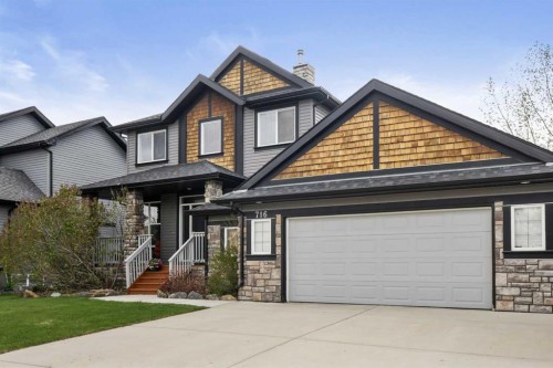 716 Boulder Creek Drive Se, Langdon, AB - Outdoor With Facade