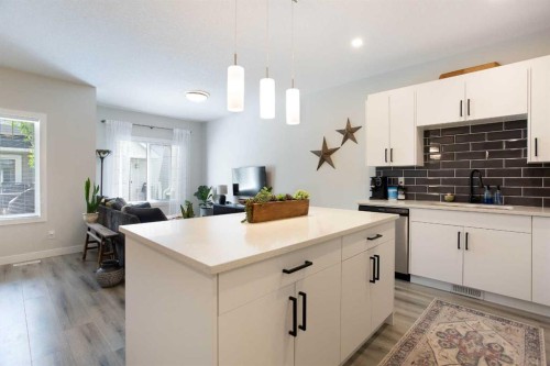 561 Canals Crossing Sw, Airdrie, AB - Indoor Photo Showing Kitchen