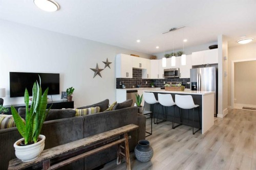 561 Canals Crossing Sw, Airdrie, AB - Indoor Photo Showing Other Room