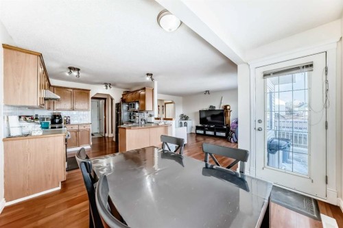 193 Covewood Green Ne, Calgary, AB 