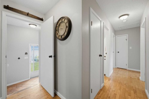 127 Thomas Place, Strathmore, AB 