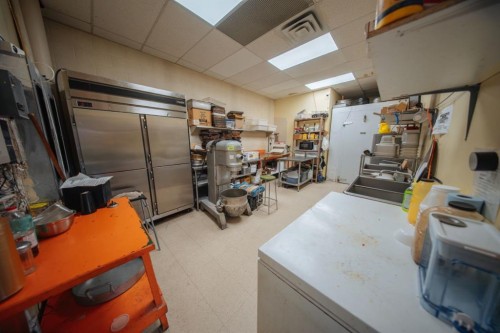 3930 32 Street Ne, Calgary, AB 