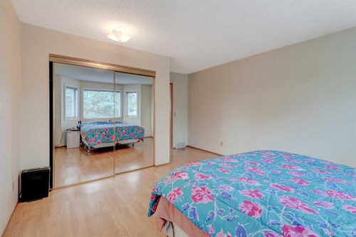 232 Erin Woods Drive Se, Calgary, AB 