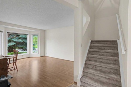 232 Erin Woods Drive Se, Calgary, AB 