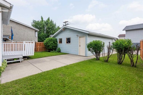 232 Erin Woods Drive Se, Calgary, AB 