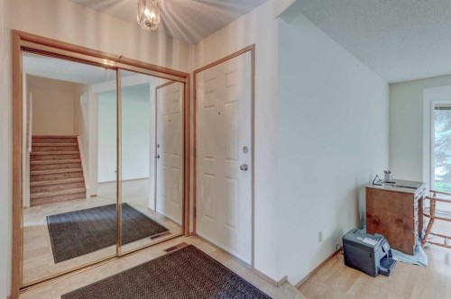 232 Erin Woods Drive Se, Calgary, AB 