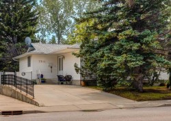 7311 Silver Mead Road NW Calgary, AB T3B 3V1
