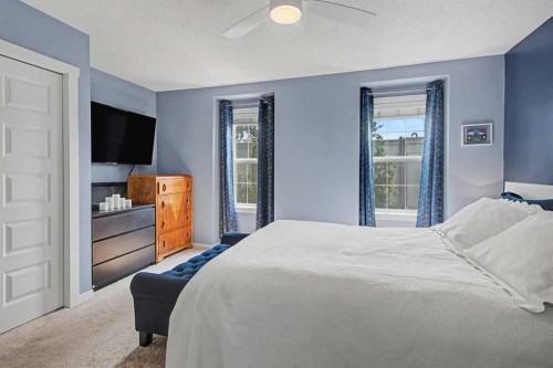 532 Mckenzie Towne Close Se, Calgary, AB 