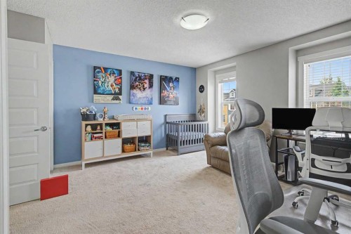532 Mckenzie Towne Close Se, Calgary, AB 