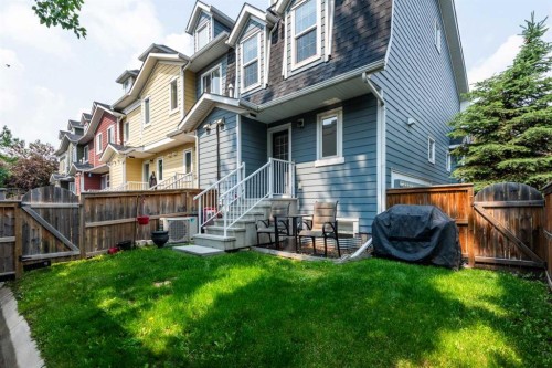 532 Mckenzie Towne Close Se, Calgary, AB 